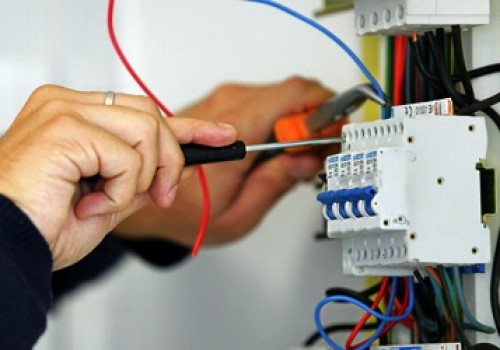 Sapanbağları Mahallesi Elektrikçi